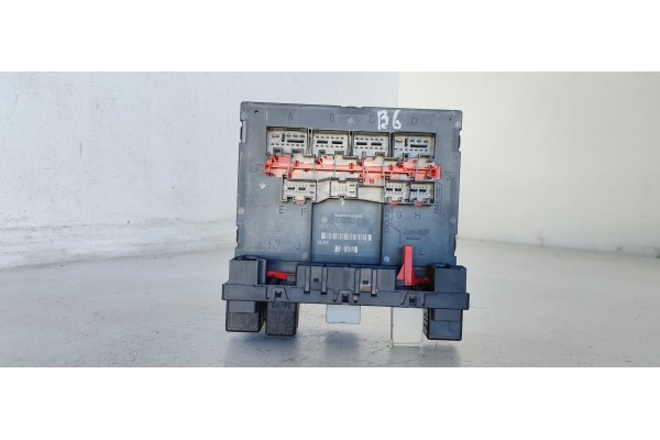 Recambio de caja reles / fusibles para volkswagen passat berlina (3c2) highline referencia OEM IAM 3C0937049J  