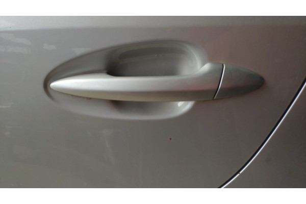 Recambio de maneta exterior trasera izquierda para lexus is200 (ds2/is2) 220d referencia OEM IAM   