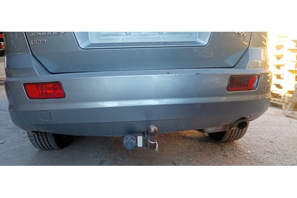 Recambio de paragolpes trasero para dodge journey 2.0 16v crd cat referencia OEM IAM   