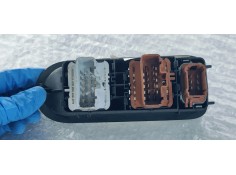 Recambio de mando elevalunas delantero izquierdo para renault megane ii berlina 5p confort dynamique referencia OEM IAM   