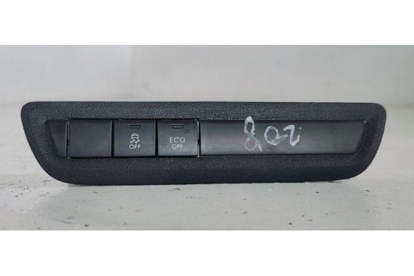 Recambio de interruptor para peugeot 208 1.2 i turbo 110 referencia OEM IAM 9677059077  