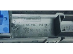 Recambio de interruptor para peugeot 208 1.2 i turbo 110 referencia OEM IAM 9677059077  
