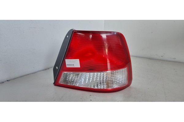 Recambio de piloto trasero derecho para hyundai accent (lc) 1.5 12v cat referencia OEM IAM   