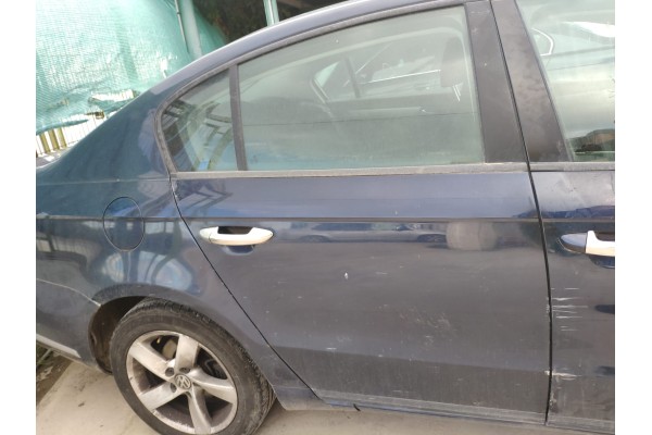 Recambio de puerta trasera derecha para volkswagen passat lim. (362) 2.0 tdi referencia OEM IAM   