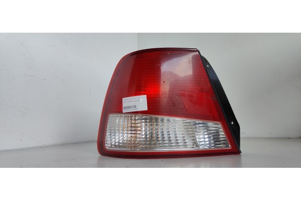 Recambio de piloto trasero izquierdo para hyundai accent (lc) 1.5 12v cat referencia OEM IAM   