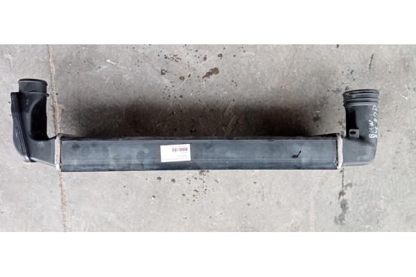 Recambio de intercooler para bmw serie 3 berlina (e46) 2.0 16v diesel cat referencia OEM IAM 77863510  