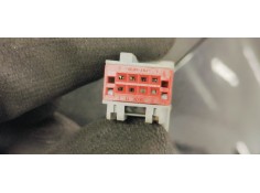 Recambio de retrovisor izquierdo para ford fiesta (cb1) 1.5tdci 75 fap referencia OEM IAM E8024704  