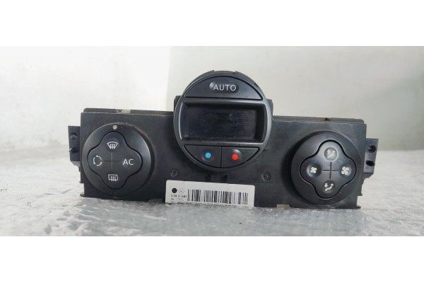 Recambio de mando climatizador para renault megane ii berlina 5p confort dynamique referencia OEM IAM 8200344840  