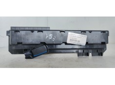 CAJA RELES / FUSIBLES 6114695733001 