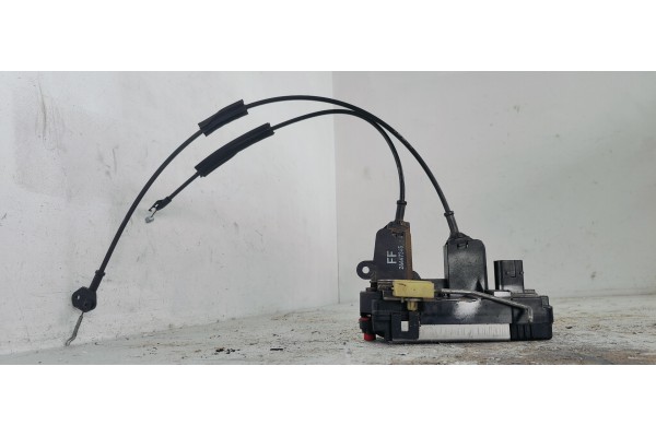 Recambio de cerradura puerta trasera izquierda para opel vectra c berlina club referencia OEM IAM 24447345  