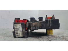 Recambio de caja reles / fusibles para opel vectra c berlina club referencia OEM IAM 13125487  