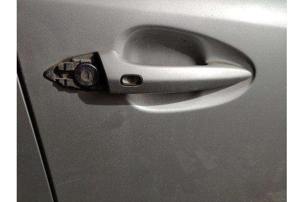 Recambio de maneta exterior delantera derecha para lexus is200 (ds2/is2) 220d referencia OEM IAM   