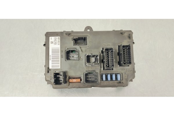 Recambio de caja reles / fusibles para peugeot 407 st confort referencia OEM IAM 9656148080  