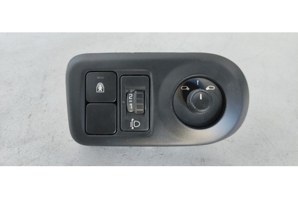 Recambio de mando retrovisor para citroen c4 cactus shine referencia OEM IAM 96673722ZD  