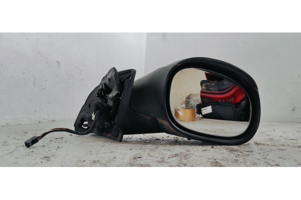 Recambio de retrovisor derecho para citroen c3 1.4 hdi exclusive referencia OEM IAM E2011019  