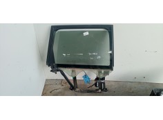 ELEVALUNAS TRASERO DERECHO 