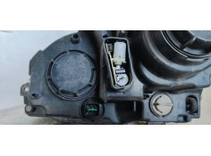 Recambio de faro derecho para kia sorento 2.5 crdi ex referencia OEM IAM 921023E5  