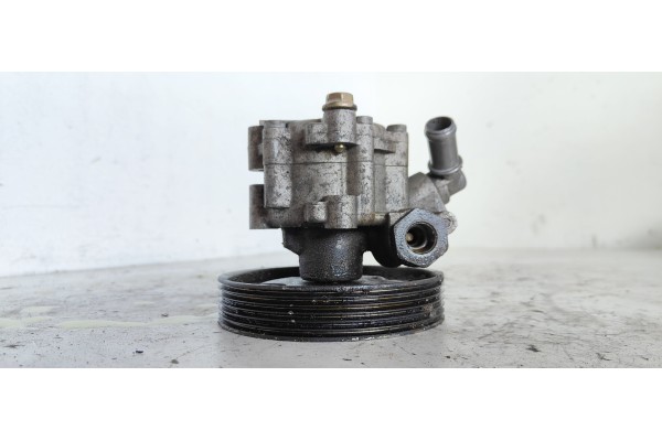 Recambio de bomba direccion para citroen c5 berlina 2.0 hdi exclusive automático referencia OEM IAM 9636086680  