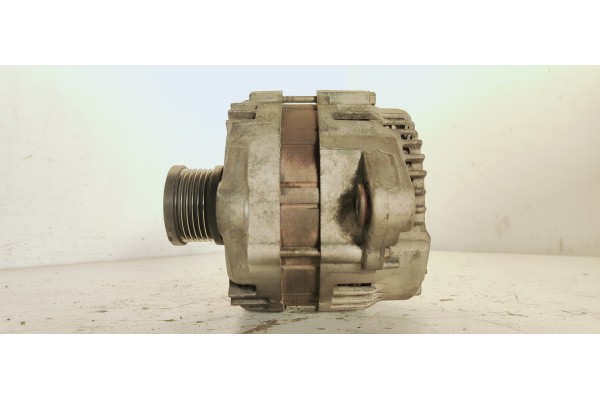 Recambio de alternador para nissan primera berlina (p12) line up referencia OEM IAM 23100AU420  