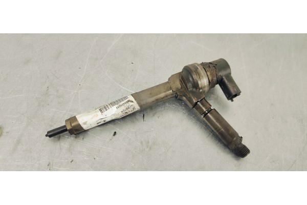 Recambio de inyector para opel astra h berlina elegance referencia OEM IAM 0986435089  
