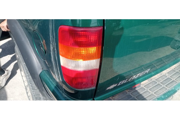 Recambio de piloto trasero izquierdo para chevrolet blazer (neu) 4wd lux automático referencia OEM IAM   