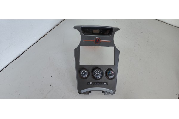 Recambio de mando calefaccion / aire acondicionado para kia carens 2.0 crdi referencia OEM IAM 972501DXXX  