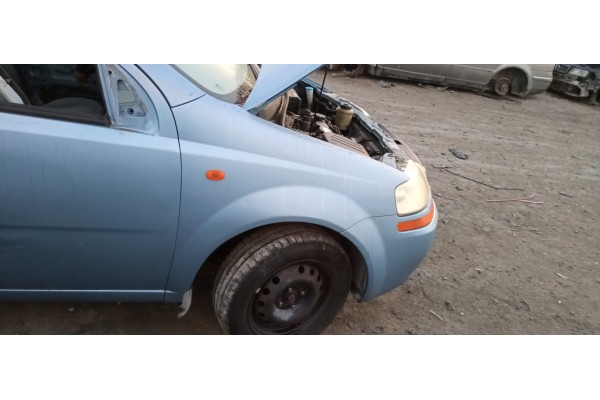 Recambio de aleta delantera derecha para chevrolet kalos 1.4 cat referencia OEM IAM   