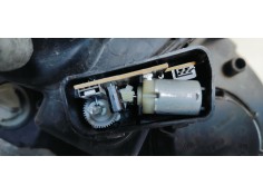 Recambio de faro izquierdo para kia sorento 2.5 crdi ex referencia OEM IAM 921013E5  