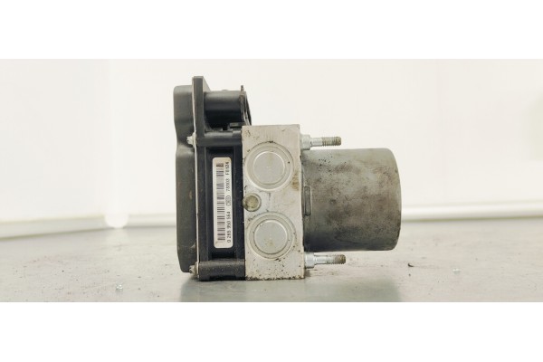 Recambio de abs para kia sorento 2.5 crdi ex referencia OEM IAM 0265235110  