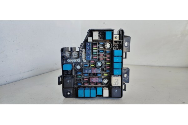 Recambio de caja reles / fusibles para hyundai santa fe (bm) 2.2 crdi cat referencia OEM IAM 919502B100  