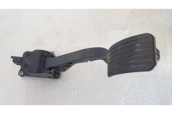 Recambio de pedal acelerador para peugeot 5008 1.6 hdi 115 fap referencia OEM IAM 9671416880  