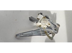 Recambio de elevalunas trasero derecho para toyota avensis berlina (t25) 2.0 d-cat referencia OEM IAM 698305100  