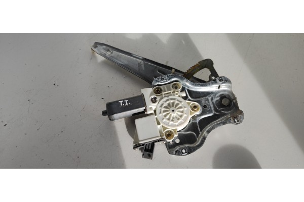 Recambio de elevalunas trasero izquierdo para toyota avensis berlina (t25) 2.0 d-cat referencia OEM IAM 6984005100  