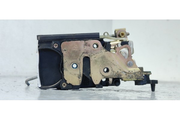 Recambio de cerradura puerta trasera derecha para chevrolet kalos 1.4 cat referencia OEM IAM   