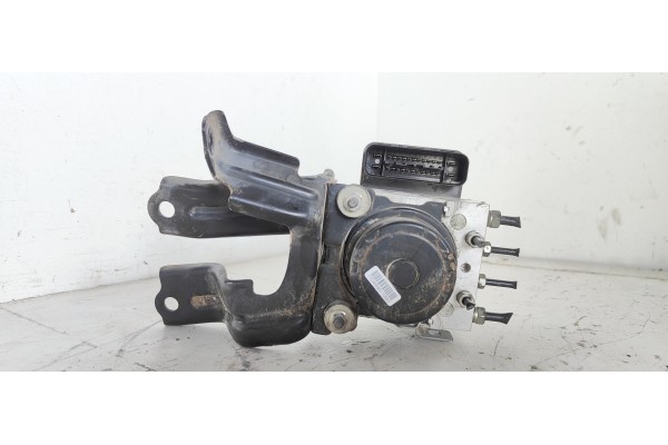 Recambio de abs para toyota yaris 1.4 turbodiesel cat referencia OEM IAM 895410D100  