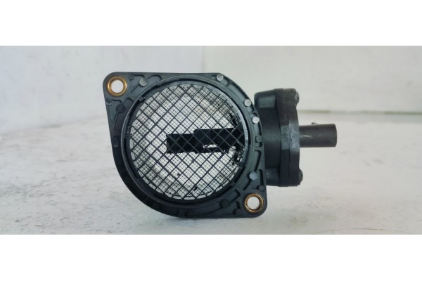 Recambio de caudalimetro para volkswagen new beetle cabriolet (1y7) 2.0 referencia OEM IAM 06A906461A  