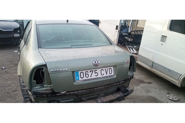 Recambio de porton trasero para volkswagen passat berlina (3b3) comfortline referencia OEM IAM   