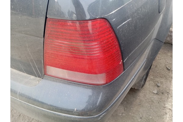 Recambio de piloto trasero derecho para volkswagen bora berlina (1j2) conceptline referencia OEM IAM   