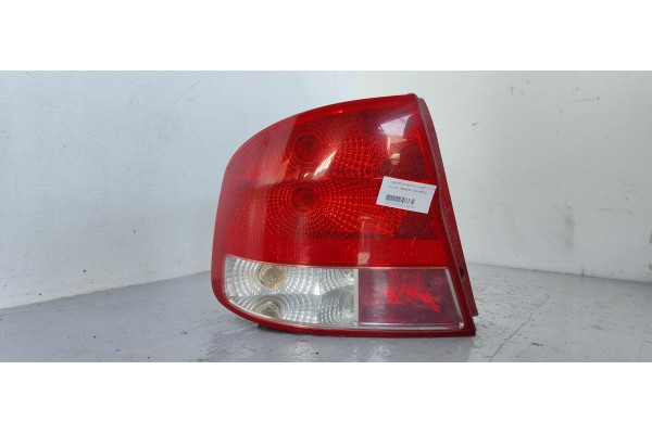 Recambio de piloto trasero izquierdo para chevrolet kalos 1.4 se referencia OEM IAM   