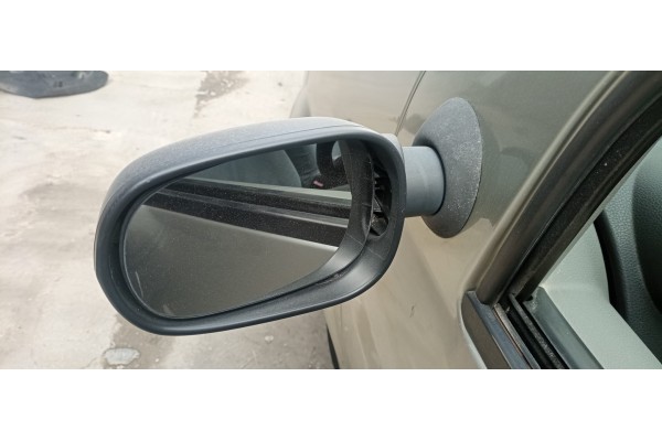 Recambio de retrovisor izquierdo para dacia logan 1.4 cat referencia OEM IAM   