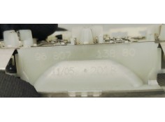 Recambio de luz interior para peugeot partner kasten 1.6 hdi 100 fap referencia OEM IAM 9680713880  