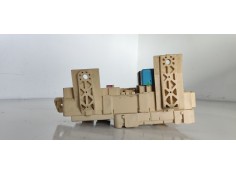 Recambio de caja reles / fusibles para toyota avensis berlina (t25) 2.0 d-cat referencia OEM IAM 2050342313  