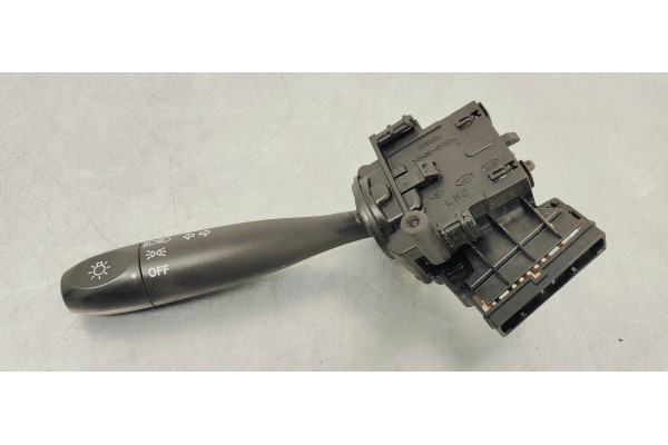 Recambio de mando luces para hyundai getz (tb) 1.1 básico referencia OEM IAM 32932A  