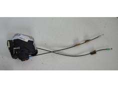 Recambio de cerradura puerta trasera derecha para toyota avensis berlina (t25) 2.0 d-cat referencia OEM IAM   