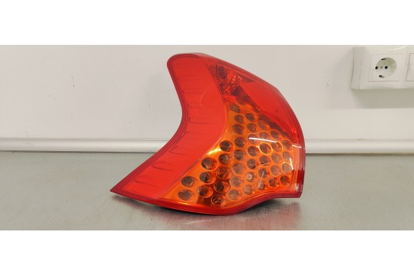 Recambio de piloto trasero izquierdo para peugeot 3008 1.6 hdi 110 fap referencia OEM IAM   