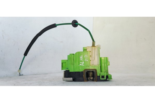 Recambio de cerradura puerta delantera derecha para alfa romeo giulietta (191) 1.6jtd 105 fap referencia OEM IAM 50511843  