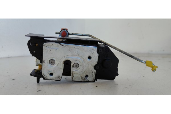Recambio de cerradura puerta trasera izquierda para ssangyong kyron 2.7 turbodiesel cat (euro 4) referencia OEM IAM   
