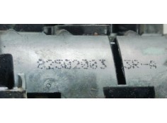 Recambio de cerradura puerta trasera derecha para renault scenic iii 1.6dci 130 fap referencia OEM IAM 825020033R  