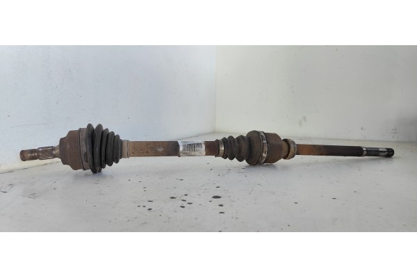 Recambio de transmision delantera derecha para citroen c4 berlina lx referencia OEM IAM 9637117880  