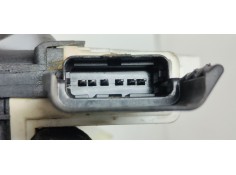 Recambio de cerradura puerta trasera izquierda para citroen berlingo station wagon xtr referencia OEM IAM PSA828420  